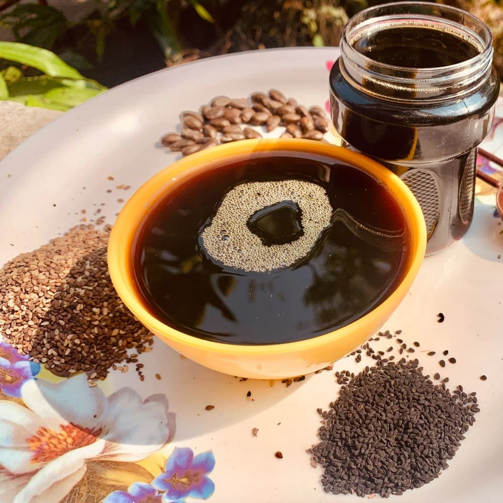 White Hair Black Oil